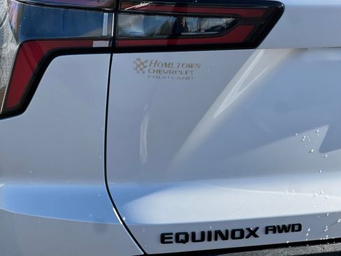 Used 2025 Chevrolet Equinox RS w/ Safety and Technology Package AWD/4WD image 24