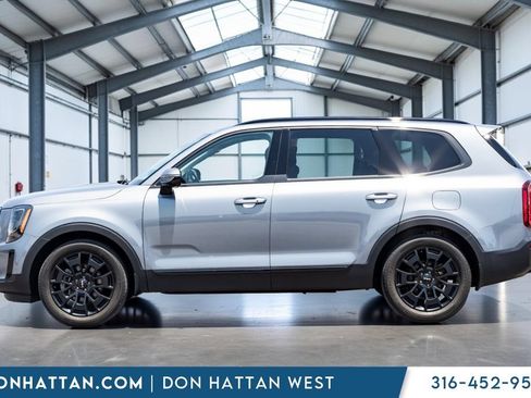 Used 2022 Kia Telluride SX w/ Nightfall Edition Package AWD/4WD image 2