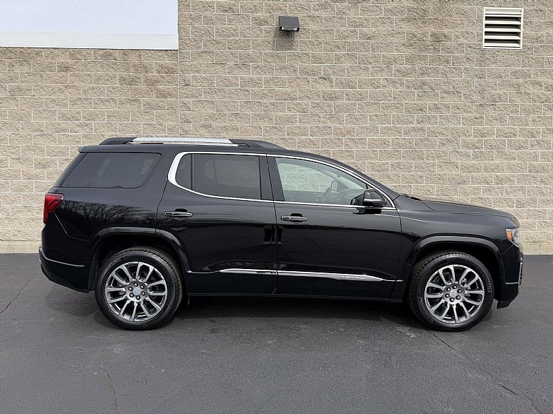 Used 2023 GMC Acadia Denali w/ Denali Technology Package AWD/4WD image 2