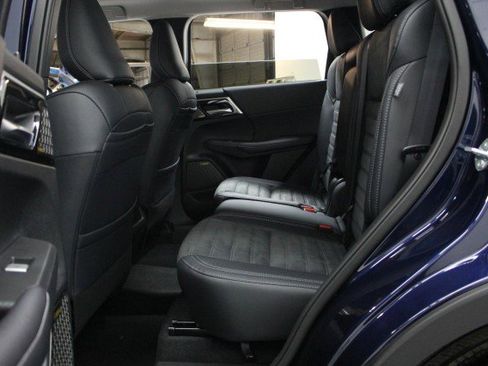 New 2026 Mitsubishi Outlander SE image 24