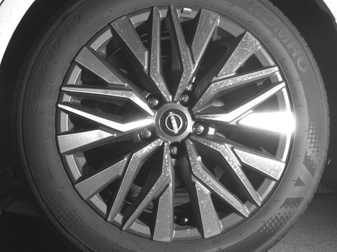 Used 2025 Nissan Altima 2.5 SV image 14