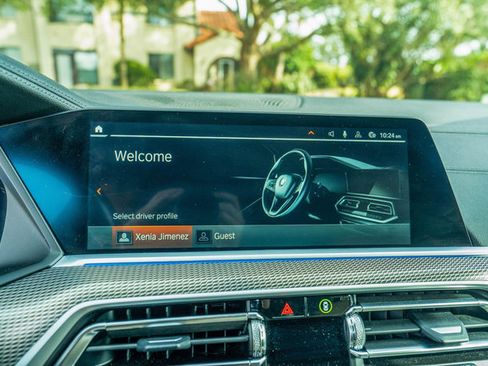 Used 2021 BMW X6 sDrive40i w/ Executive Package image 41