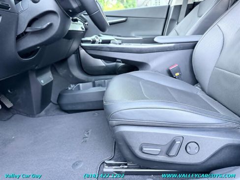 Used 2022 Kia EV6 Wind RWD image 13