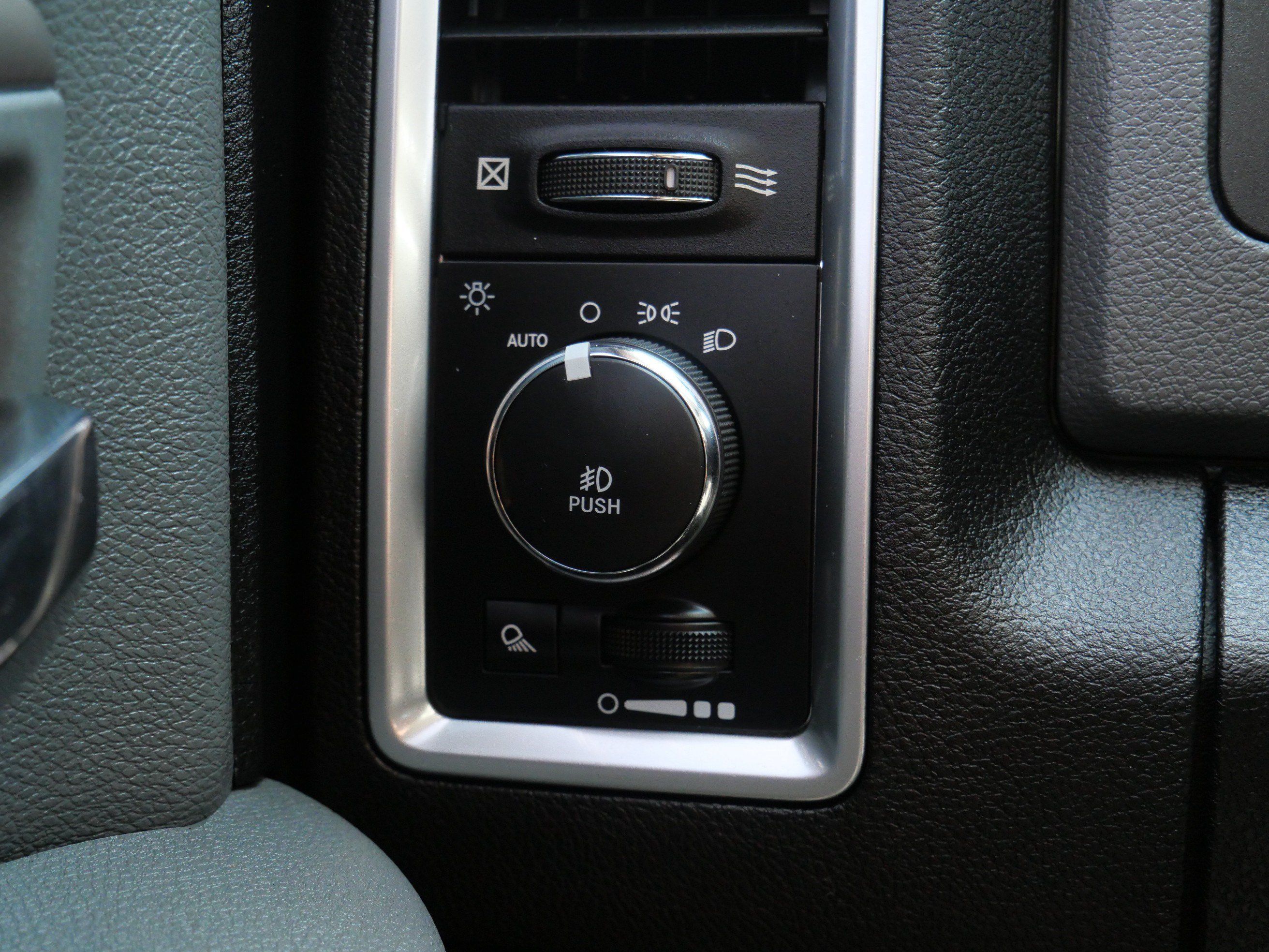 Used 2019 RAM 1500 Warlock w/ Electronics Group AWD/4WD image 27