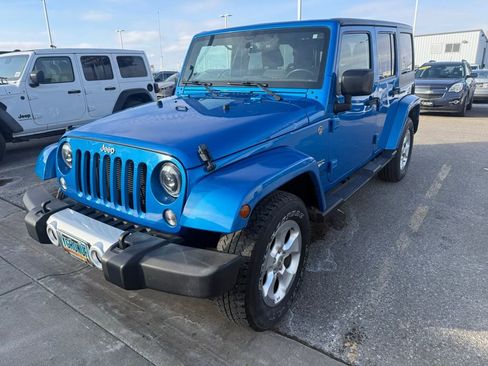 Used 2015 Jeep Wrangler Unlimited Sahara w/ Connectivity Group image 2