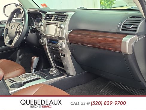 Used 2018 Toyota 4Runner Limited AWD/4WD image 31