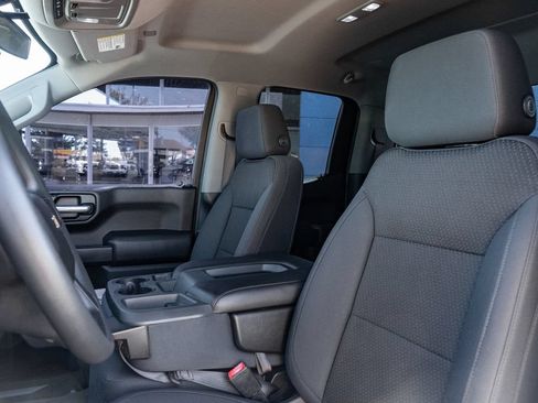 Used 2019 Chevrolet Silverado 1500 Custom w/ Custom Value Package AWD/4WD image 20