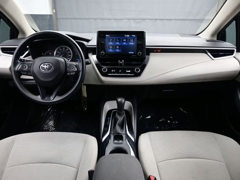 Used 2022 Toyota Corolla LE image 16