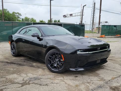 Used 2024 Dodge Charger Daytona R/T w/ Plus Group AWD/4WD image 1