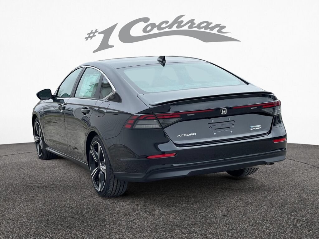 Used 2024 Honda Accord Sport image 11