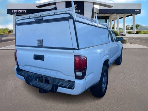 Used 2022 Toyota Tacoma SR image 2