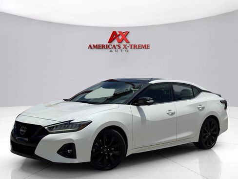 Used 2023 Nissan Maxima SR w/ Sport Mat Group FWD image 1