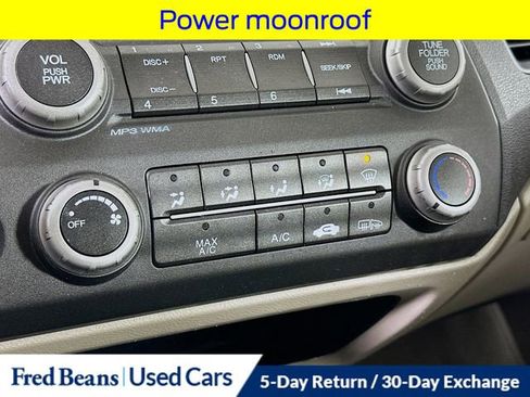 Used 2011 Honda Civic EX-L image 17