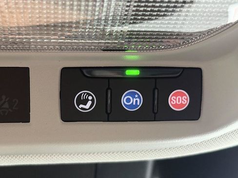 Used 2025 Chevrolet Trax LS w/ LS Convenience Package FWD image 25