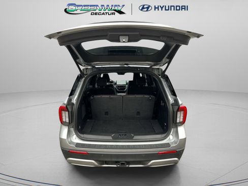 Used 2025 Ford Explorer Platinum RWD image 20