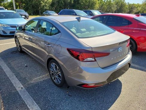 Used 2020 Hyundai Elantra Limited w/ Ultimate Package 03 FWD image 6