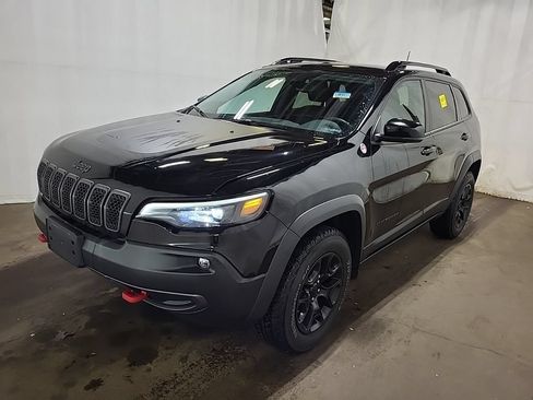 Used 2022 Jeep Cherokee Trailhawk w/ Sound & Nav Group AWD/4WD image 1