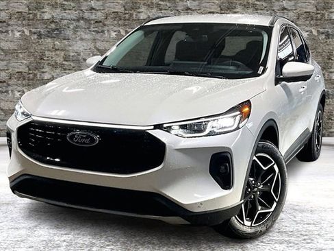 New 2026 Ford Escape Platinum w/ Premium Technology Package image 2