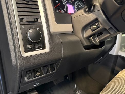 Used 2010 Dodge Ram 2500 Truck SLT w/ Technology Group AWD/4WD image 11