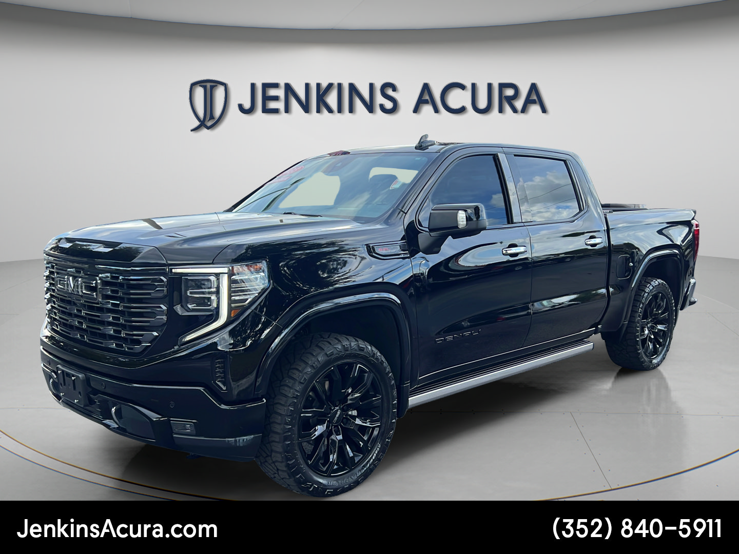 Used 2023 GMC Sierra 1500 Denali AWD/4WD image 7