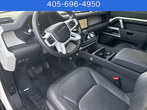 Used 2024 Land Rover Defender 110 S image 12