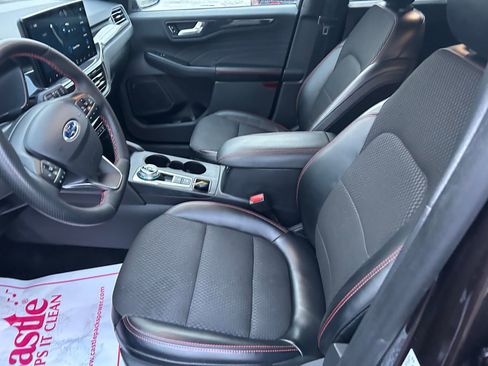 Used 2023 Ford Escape ST-Line Select w/ Tech Pack #2 image 12