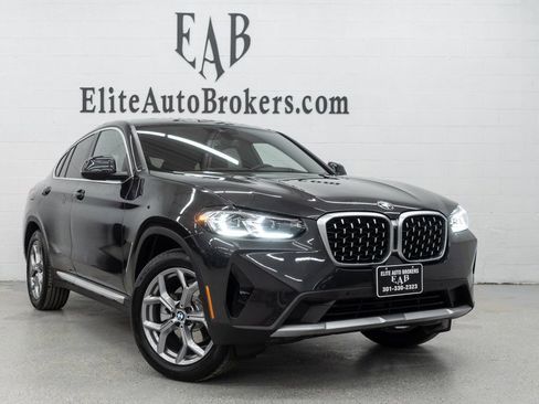 Used 2025 BMW X4 xDrive30i w/ Premium Package image 54
