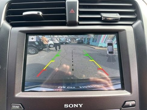 Used 2019 Ford Fusion Titanium image 16