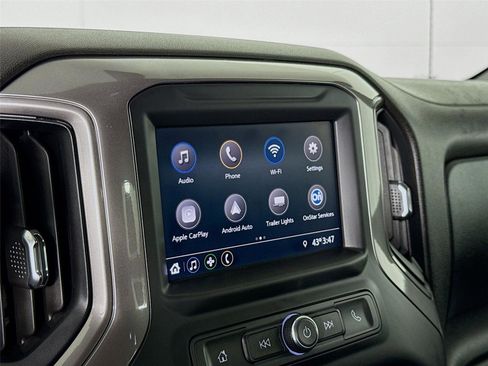 Used 2020 Chevrolet Silverado 1500 Custom w/ Custom Value Package image 14