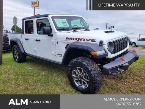 New 2025 Jeep Gladiator Mojave w/ Convenience Group image 14