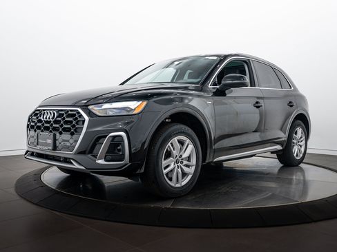 Certified 2023 Audi Q5 2.0T Premium w/ Convenience Package AWD/4WD image 7
