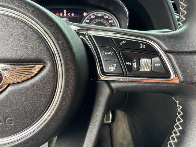Used 2018 Bentley Bentayga AWD/4WD image 13