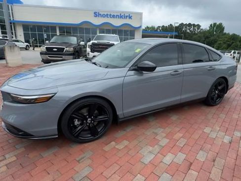 Certified 2024 Honda Accord Sport image 7