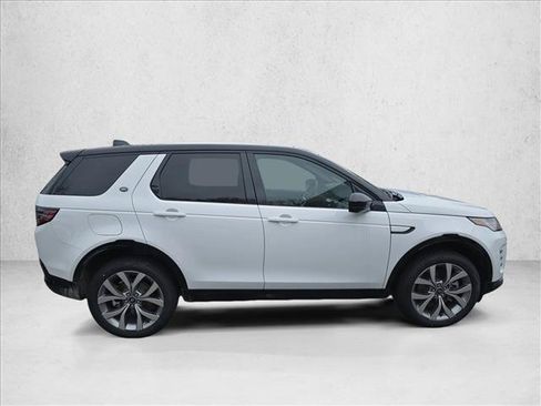 New 2026 Land Rover Discovery Sport Landmark AWD/4WD image 4
