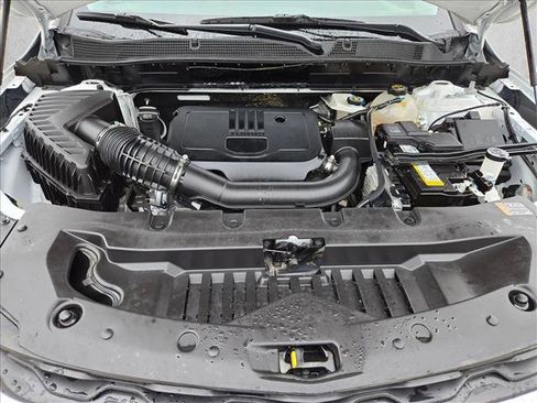 Used 2025 Chevrolet Blazer LT FWD image 22