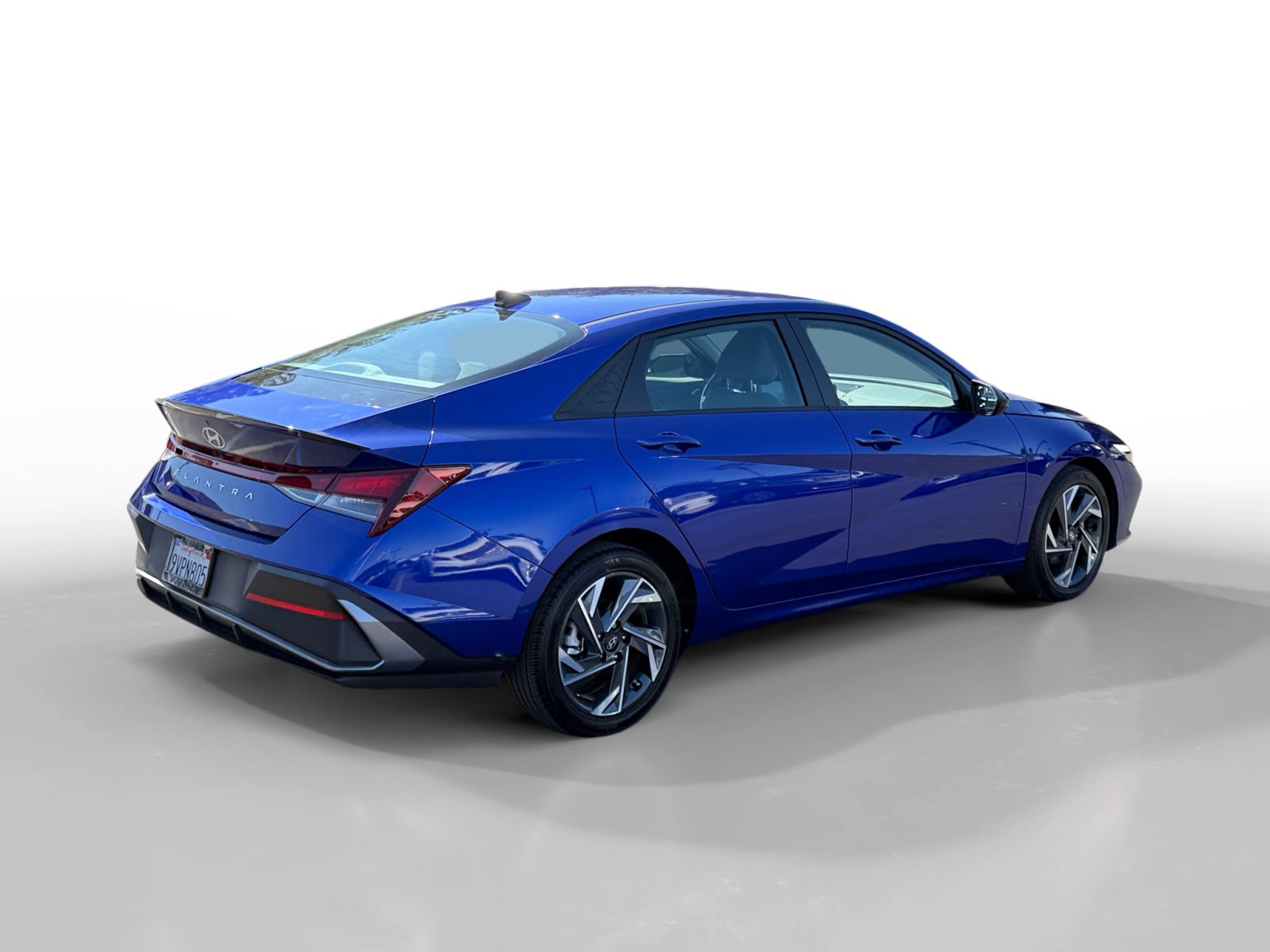 Certified 2025 Hyundai Elantra Sport FWD image 5