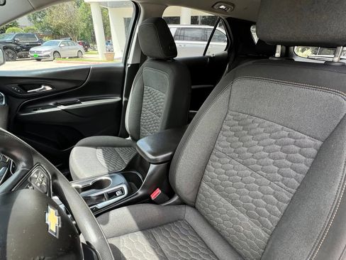 Used 2020 Chevrolet Equinox LT FWD image 20