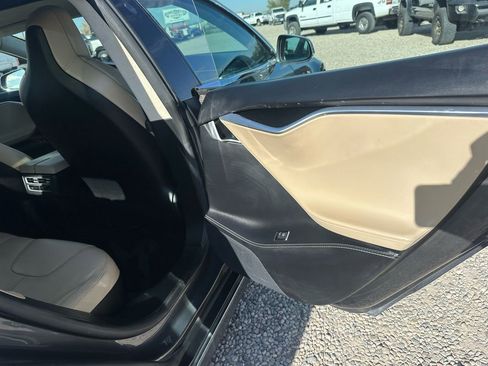 Used 2017 Tesla Model S 75D image 18