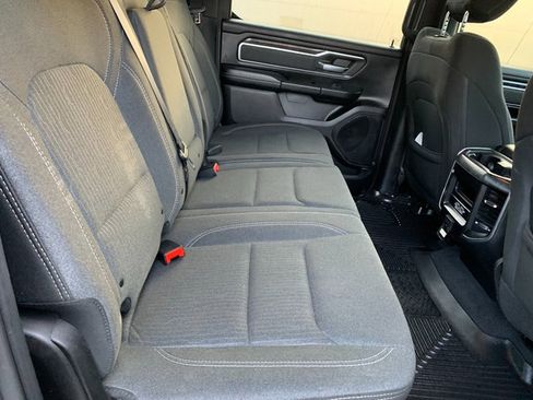 Used 2019 RAM 1500 Big Horn AWD/4WD image 14