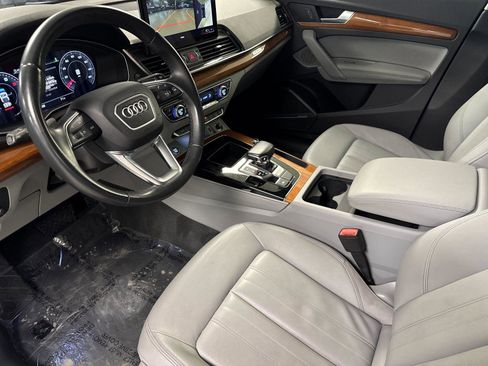 Used 2023 Audi Q5 2.0T Premium Plus w/ Premium Plus Package AWD/4WD image 9