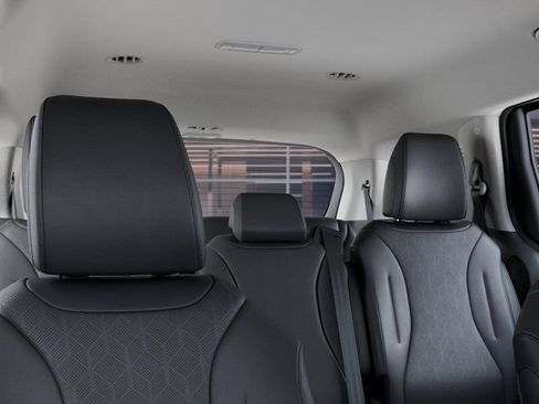 New 2026 Kia Carnival LXS FWD image 34