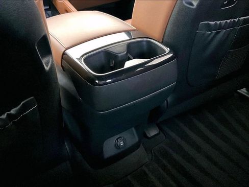 Used 2024 Kia Telluride EX X-Line image 32