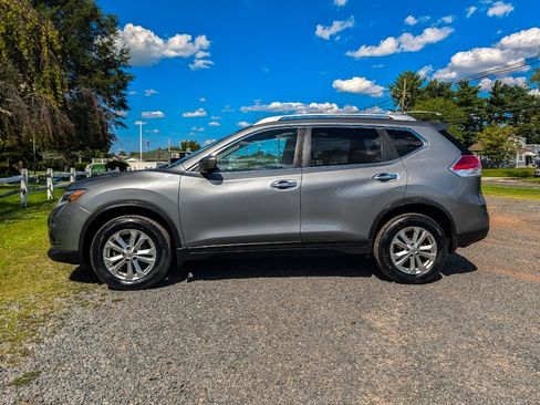 Used 2016 Nissan Rogue SV AWD/4WD image 9