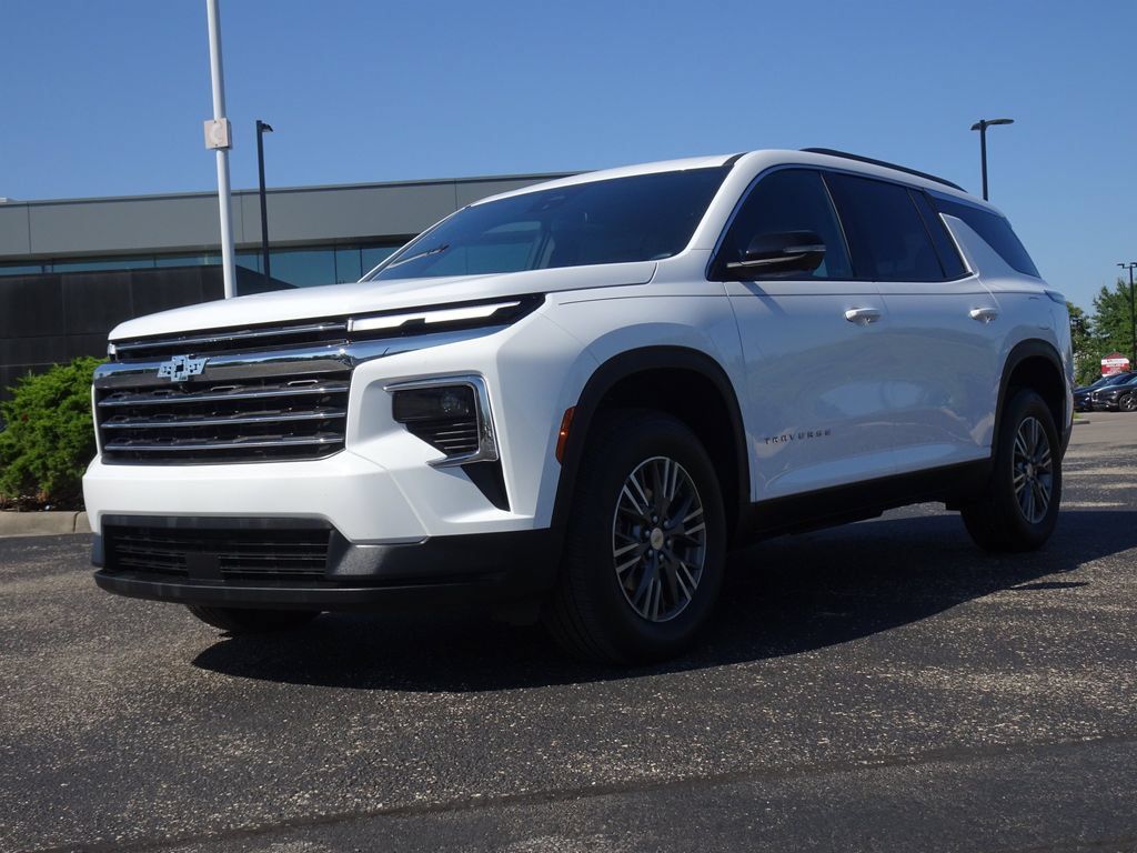 Used 2024 Chevrolet Traverse LT FWD image 27
