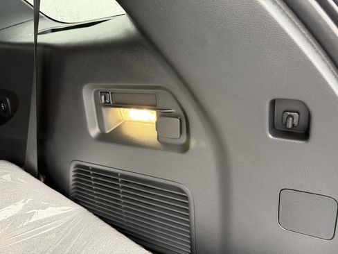 New 2026 Ford Explorer ST-Line w/ ST-Line Street Pack image 9