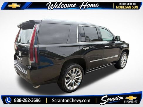 Certified 2019 Cadillac Escalade Premium Luxury AWD/4WD image 5