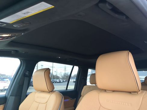 New 2025 Jeep Grand Cherokee L Summit image 15