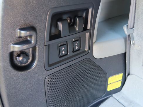 Used 2016 Toyota Sequoia Platinum RWD image 35