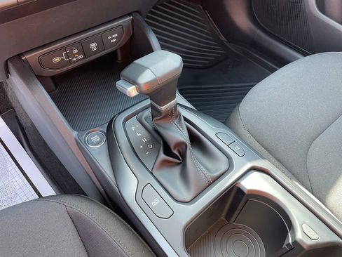 New 2026 Kia K4 FWD image 18