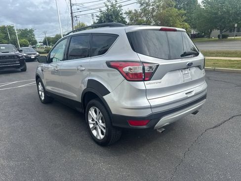 Used 2017 Ford Escape SE w/ Equipment Group 201A AWD/4WD image 5